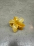 Flower claw clip butter - comprar online