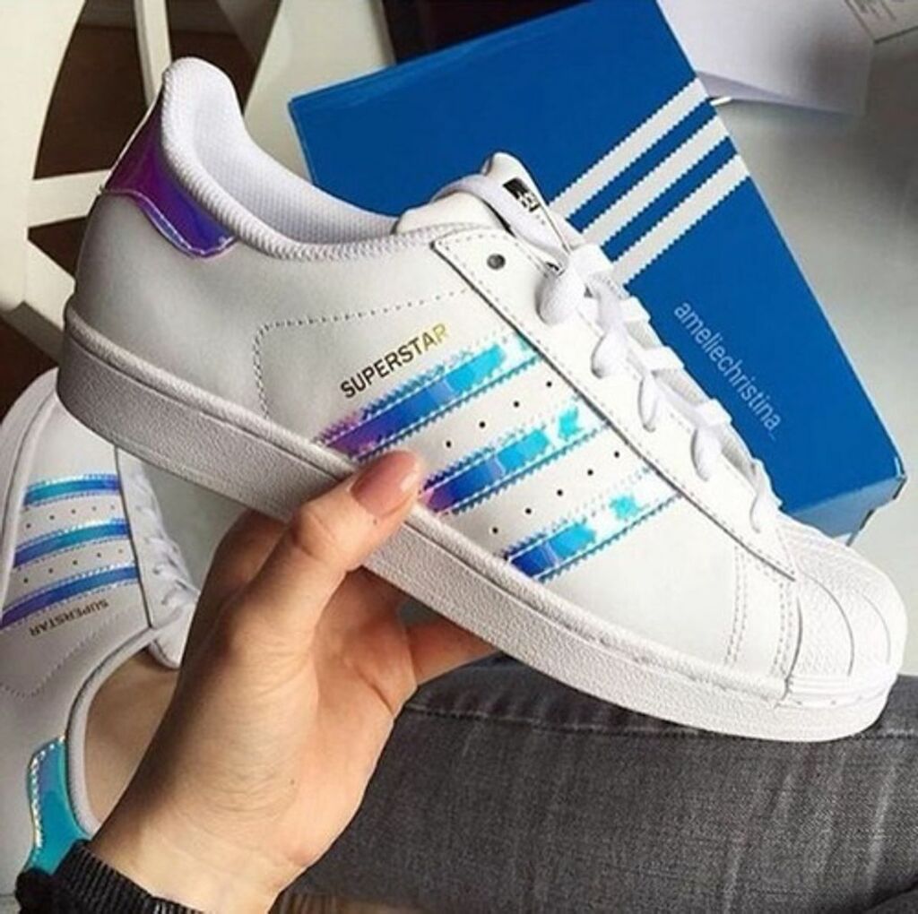 Tênis Adidas Superstar Branco Holográfico