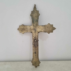 Crucifixo em bronze todo trabalhado - Kombina Antiguidades – Tesouros Raros e Peças de Colecionador