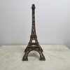 Torre Eiffel em metal,