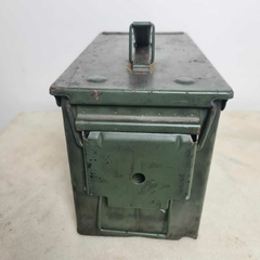 Antiga caixa de munição do exército confeccionada em ferro na cor verde, - comprar online