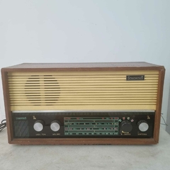Rádio Vintage Sonouros, caixa de madeira Transistorisado 4 Faixas, funcionando.