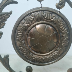 Gongo em bronze ricamente trabalhado e cinzelado - comprar online