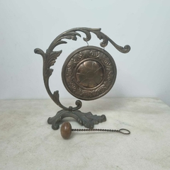 Gongo em bronze ricamente trabalhado e cinzelado - Kombina Antiguidades – Tesouros Raros e Peças de Colecionador
