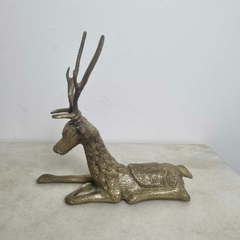 Imponente e maravilhoso cervo em bronze, rico em detalhes - comprar online