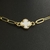 Chocker Folheada Dourado Trevo Branco - M01 na internet