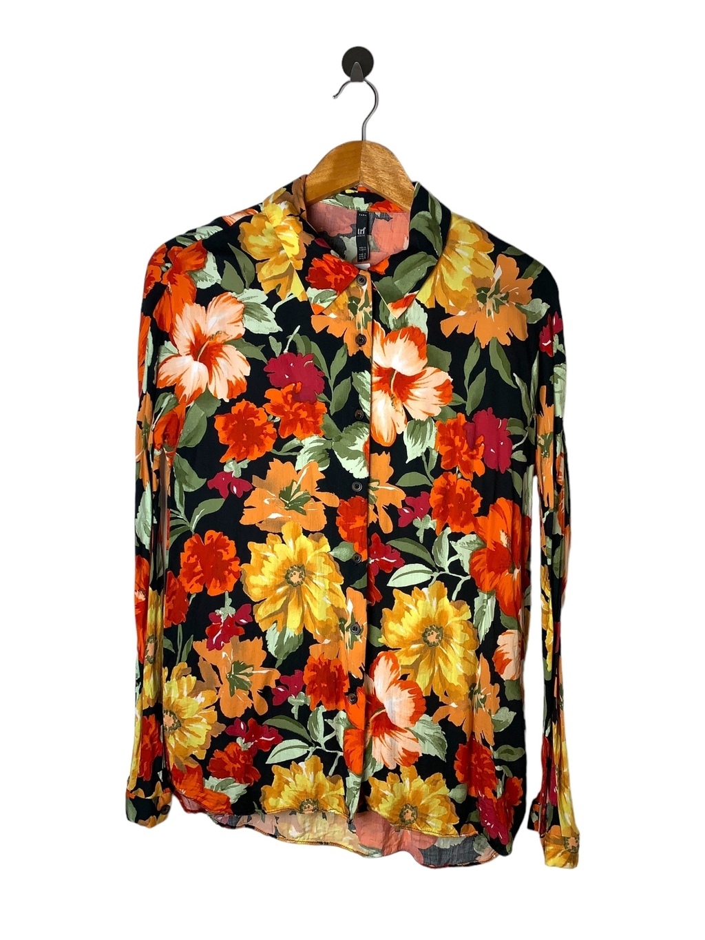 Camisa floreada de ZARA Talle S Theblackhangerr