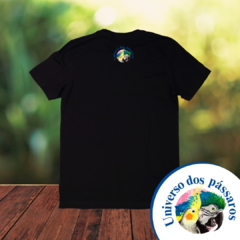 Camiseta Jurassic Bird André - Arara Canindé - Preto - comprar online