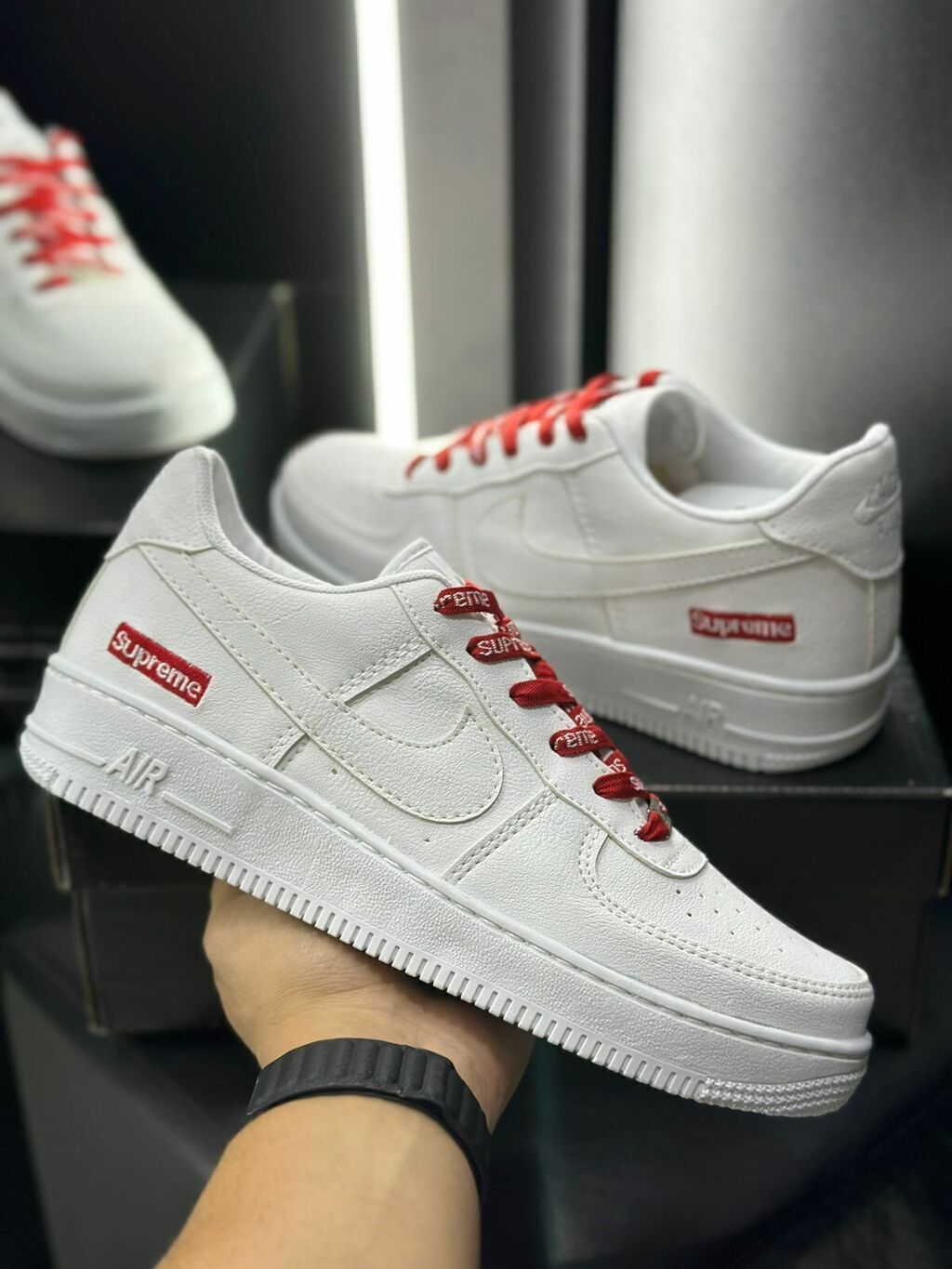 Nike air force supreme branco hotsell