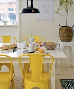 Silla tipo Tolix – Amarillo