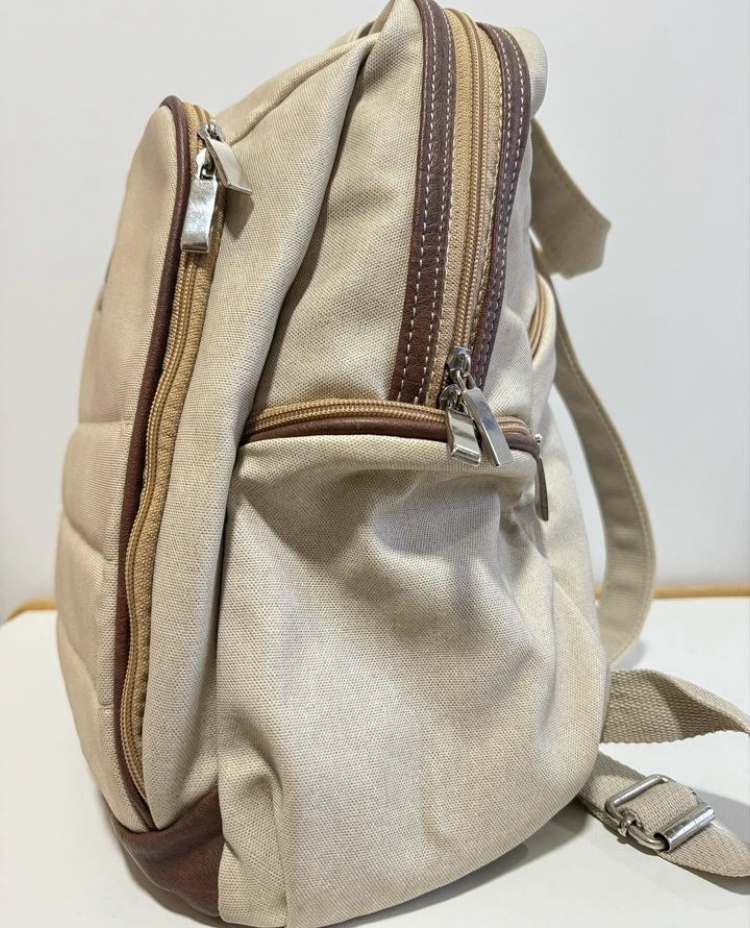 Mochila maternal SUAM contenedor de mamadera