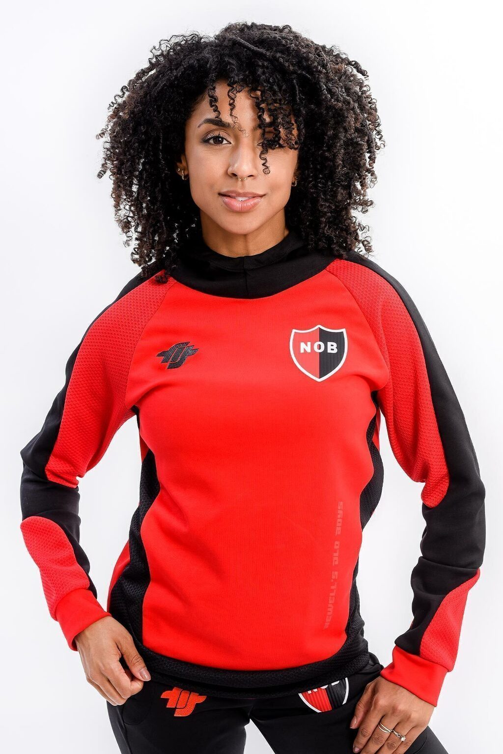 Buzo Metro Newell s AIFIT El buzo urbano con capucha