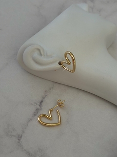 Aretes silueta corazón