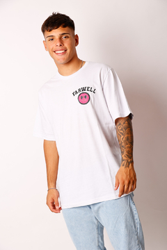 REMERA OVERSIZE CARA ROSA - comprar online