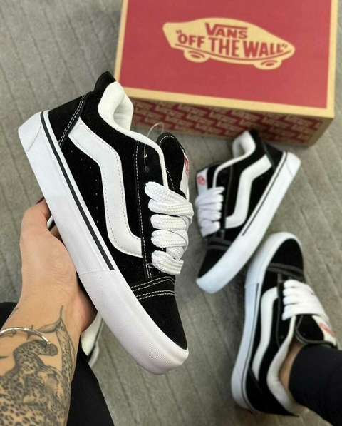 Zapatillas VANS KNU negras