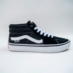 TÊNIS VANS SKATE GROSSO PIG SUEDE BLACK WHITE