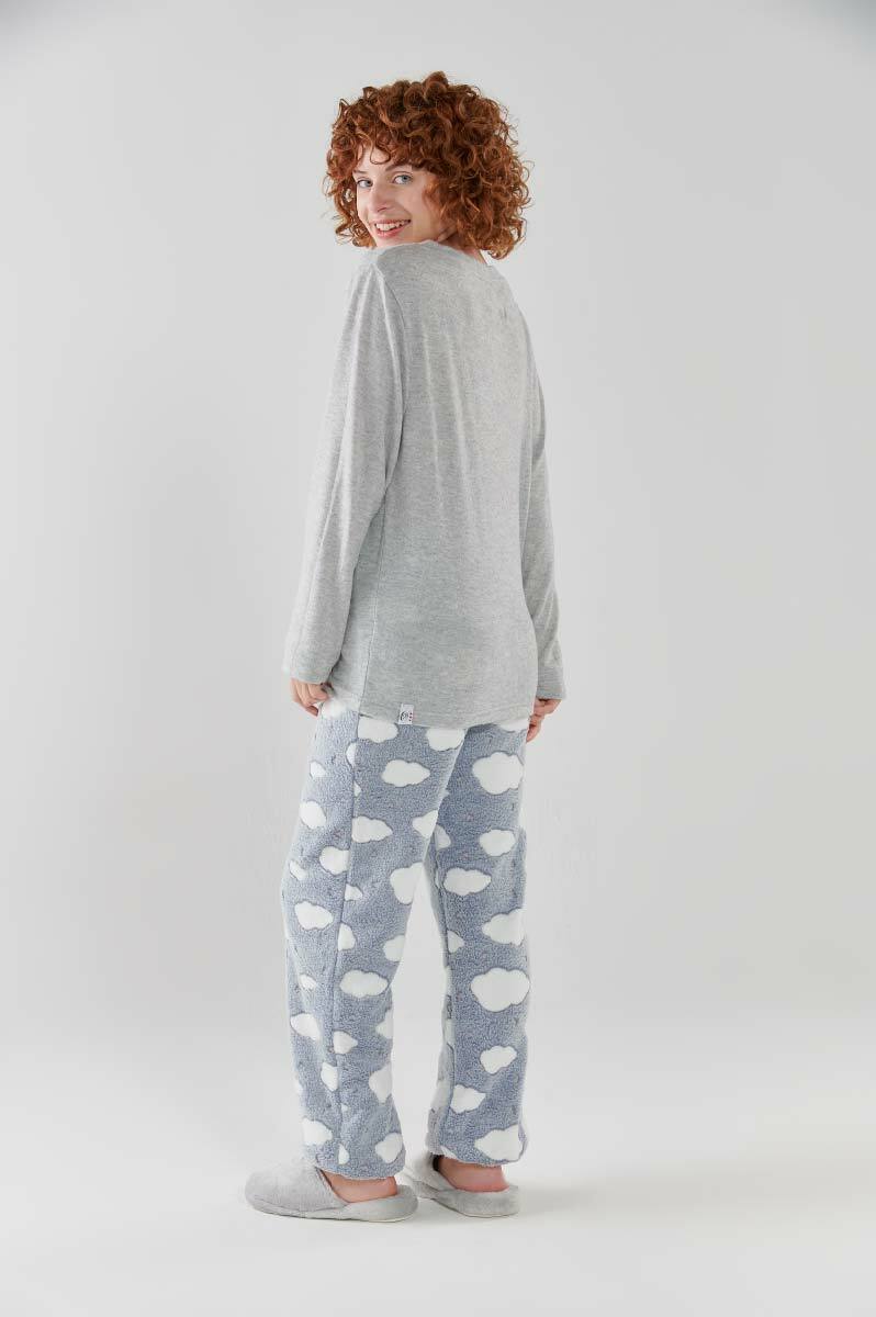 Pijama remera manga larga y pantalon