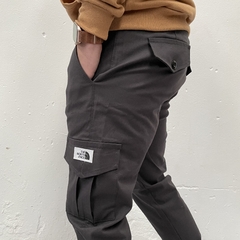 JOGGER CARGO TNF GRIS - comprar online