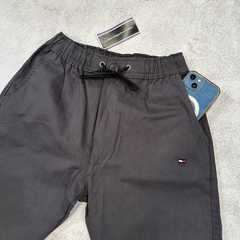 JOGGER TOMMY HILFIGER GRIS