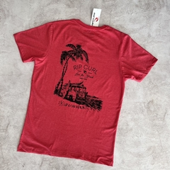 REMERA RIP CURL ESTAMPA LIVE THE BEACH ROJA - Elixir Indumentaria