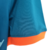 Imagem do Camisa Chelsea Treino 22/23 - Torcedor Nike Masculina - Azul com detalhes em laranja e preto