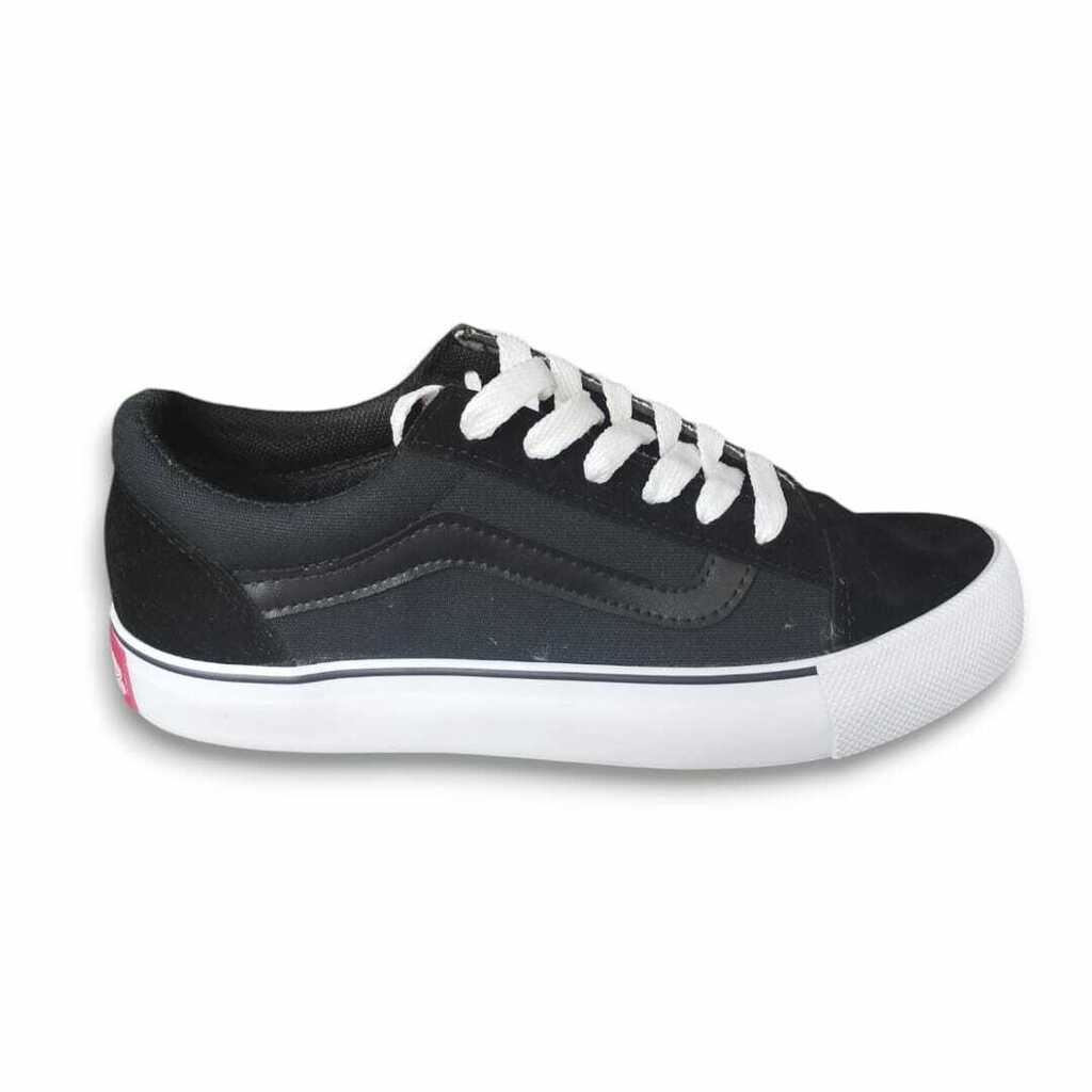 Zapatillas Vans Clasicas Negras Estilo y Comodidad