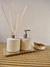 Kit Lavabo Decorativo Saboneteira, Difusor de Varetas e Bandeja Decorativa de Vidro Cor Nude Fosco Coliseu - comprar online