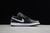 Jordan 1 Low Black White en internet