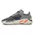 Yeezy 700 "Magnet" na internet