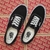 Vans Authentic "Black" na internet