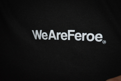 Remera Feroe Airlines en internet