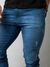 Calça jeans masculina escuro médio com elastano