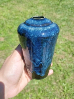 Vaso preto e azul caribe