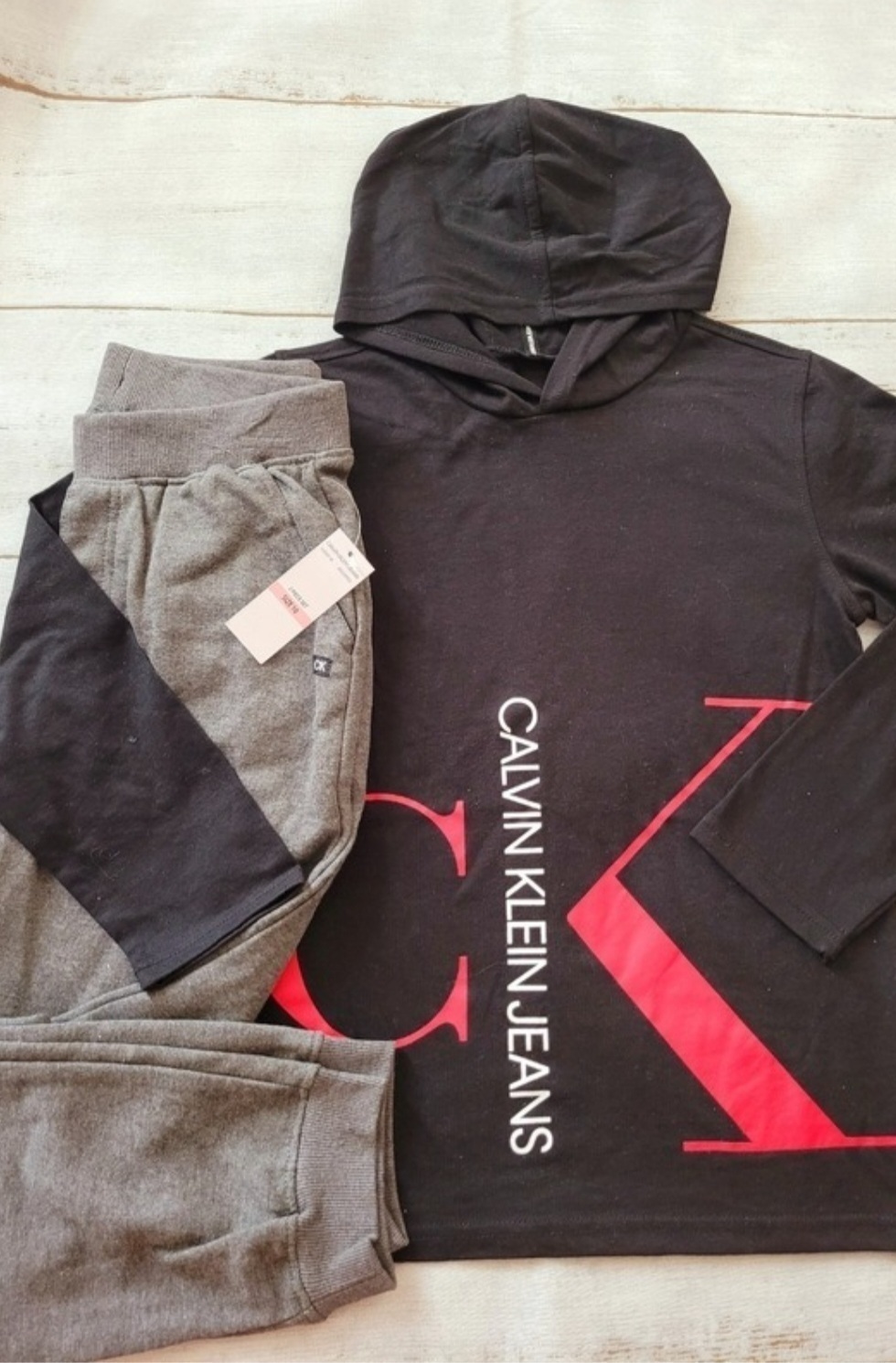 Conjunto Blusa malha + calça moletom Infantil Calvin Klein Importado  Original