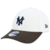 Boné New Era Dad Hat NY Yankees Logo History Off White/Marrom