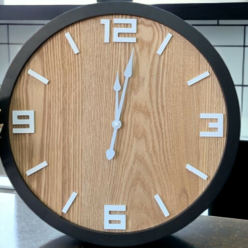 Reloj con agujas online hotsell