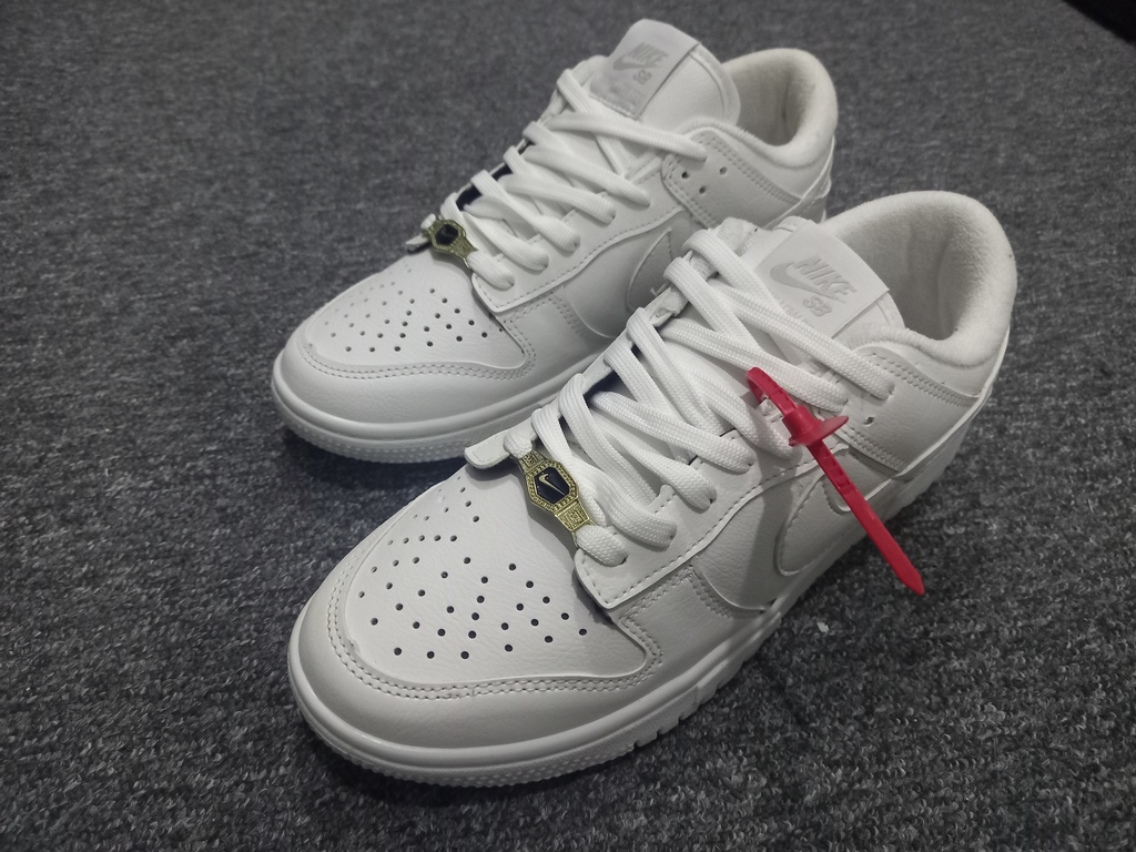 NIKE SB DUNK LOW PRO BLANCAS Comprar en DY STEFANO