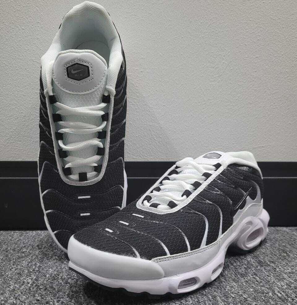 Nike tn negras y blancas new arrivals
