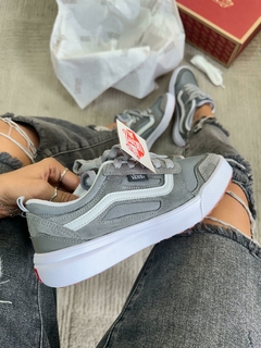 Ultrarange 3D Cinza - Gabi Soares Calçados