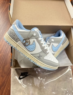 Dunk Low X LV Branco/Cinza/Azul - loja online