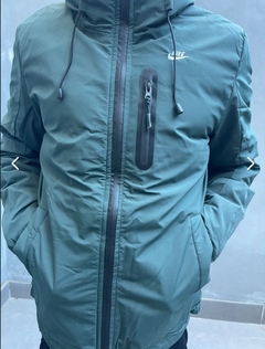 Imagen de CAMPERA NIKE IMPERMEABLE 2 EN 1