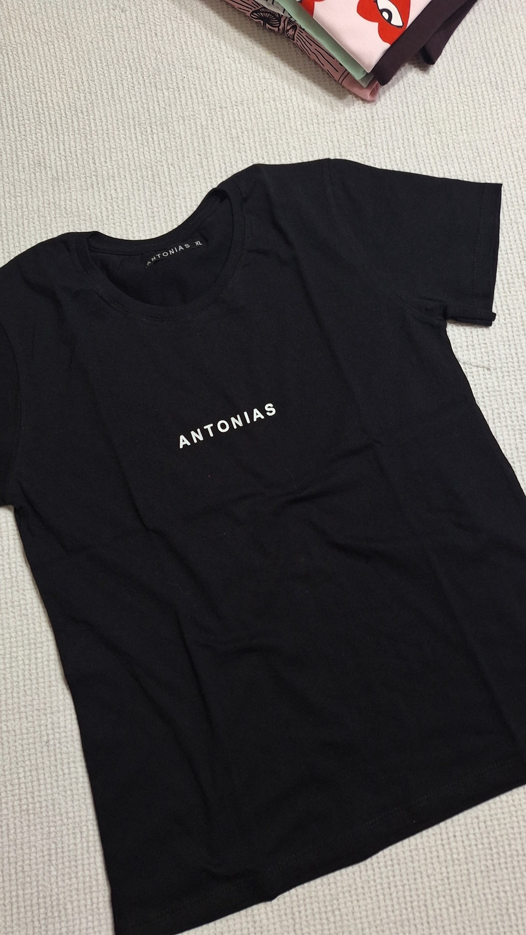 Remera Negra Antonias Comprar en HoneymoonClothes