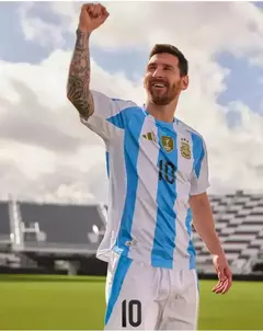 PROMO SELECCION RETRO AFA 3X1- CAMISETA AFA TITULAR MESSI 2024 + CAMISETA RETRO AFA SUPLENTE 1994 MARADONA + SHORT RETRO AFA SUPLENTE 1994 MARADONA