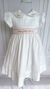 Vestido infantil branco com bordado rosa