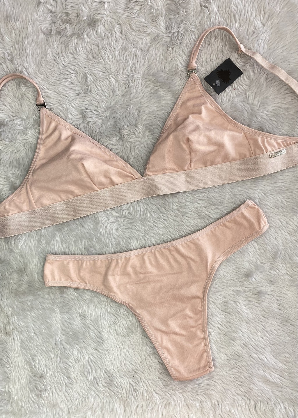 Conjunto triangulo Sexy Lali 1062 Lenceria Lola Mora