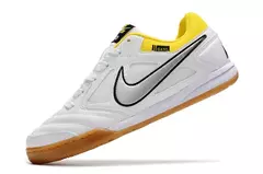 CHUTEIRA FUTSAL NIKE - SUPREME x NIKE SB GATO - comprar online