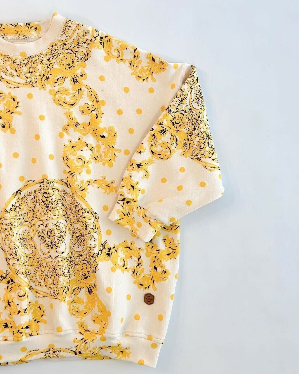 BUZO RUSTICO OVERSIZE VERSACE Lucecita ropa infantil