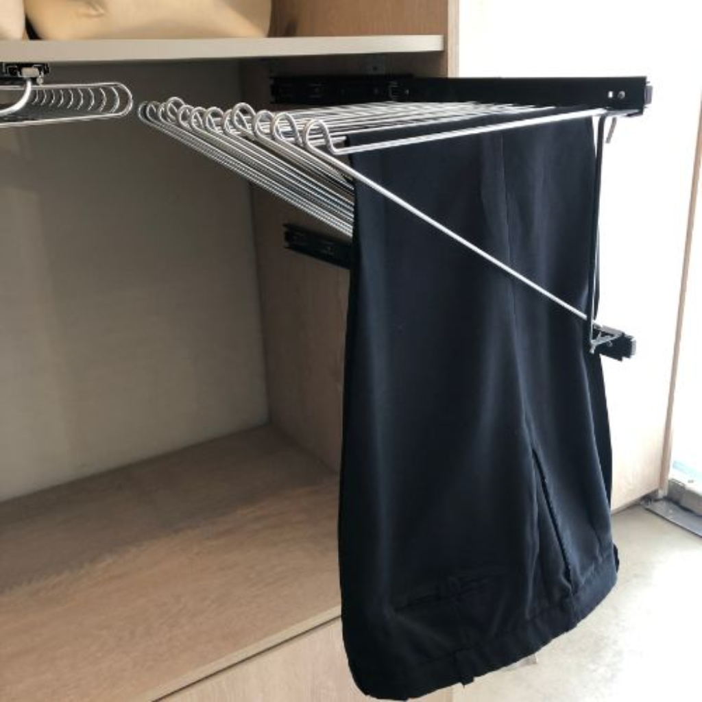Perchero de pantalones sale