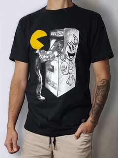 ART-8870 REMERA ESTAMPADA PACMAN