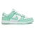 Tênis Nike Dunk Low Green Glow na internet